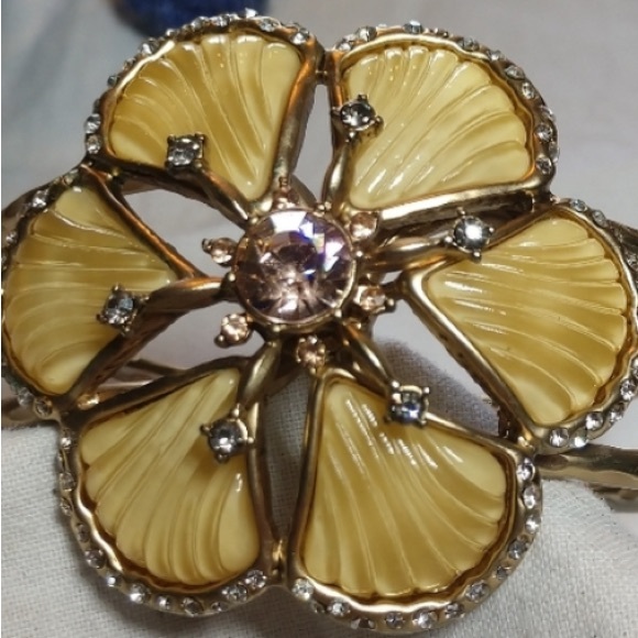 Stunning Oversized Yellow Floral Cuff Bangle Bracelet - Picture 6 of 6